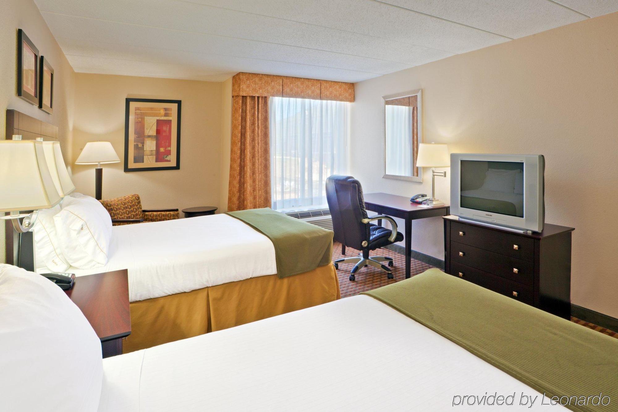 Holiday Inn Express Woodstock-Shenandoah Valley By Ihg Εξωτερικό φωτογραφία