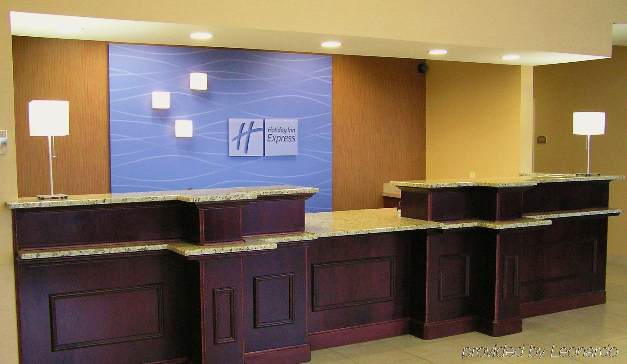 Holiday Inn Express Woodstock-Shenandoah Valley By Ihg Εξωτερικό φωτογραφία