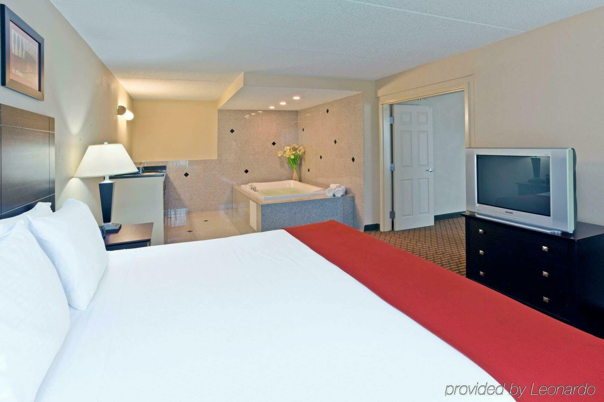 Holiday Inn Express Woodstock-Shenandoah Valley By Ihg Εξωτερικό φωτογραφία