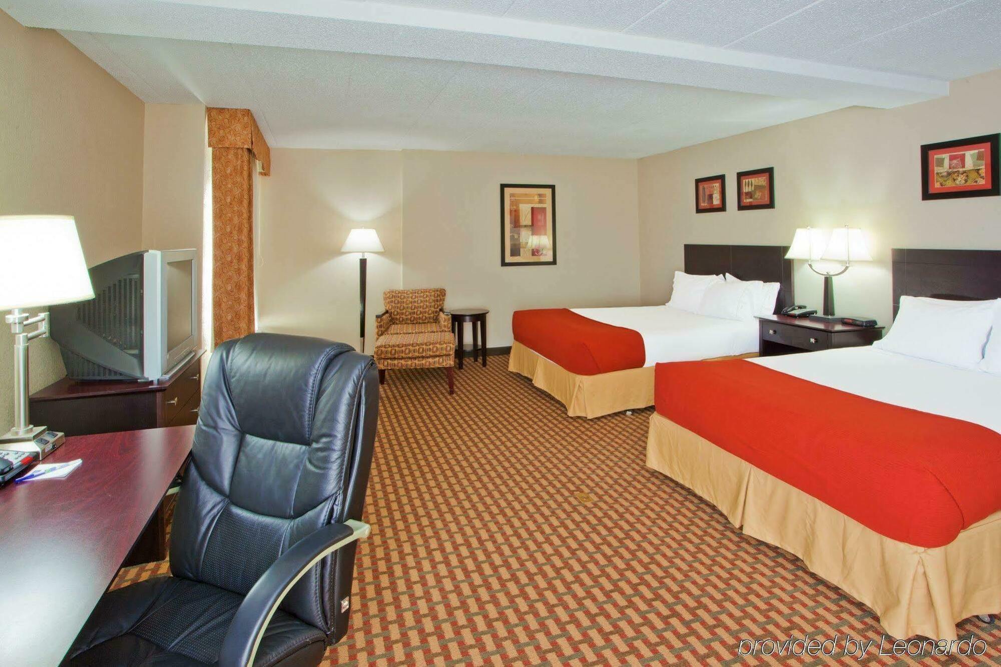 Holiday Inn Express Woodstock-Shenandoah Valley By Ihg Εξωτερικό φωτογραφία